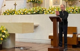 LAUDES